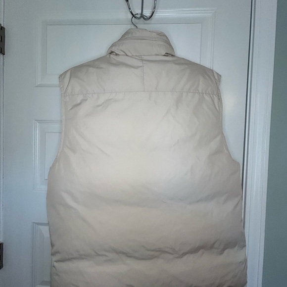 Burberry London Reversible Puffer Vest. - Picture 5 of 14